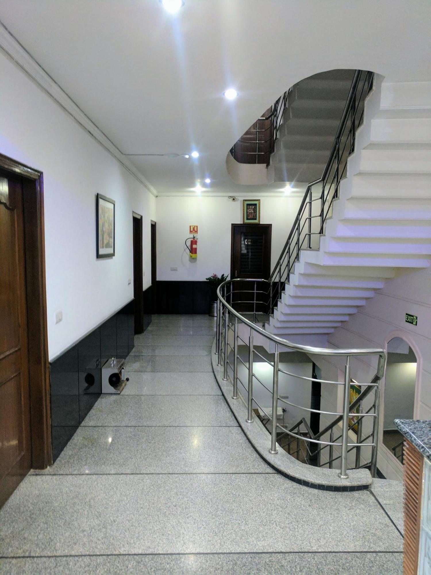 Hotel Exotica Leisure Valley, Gurgaon Eksteriør billede